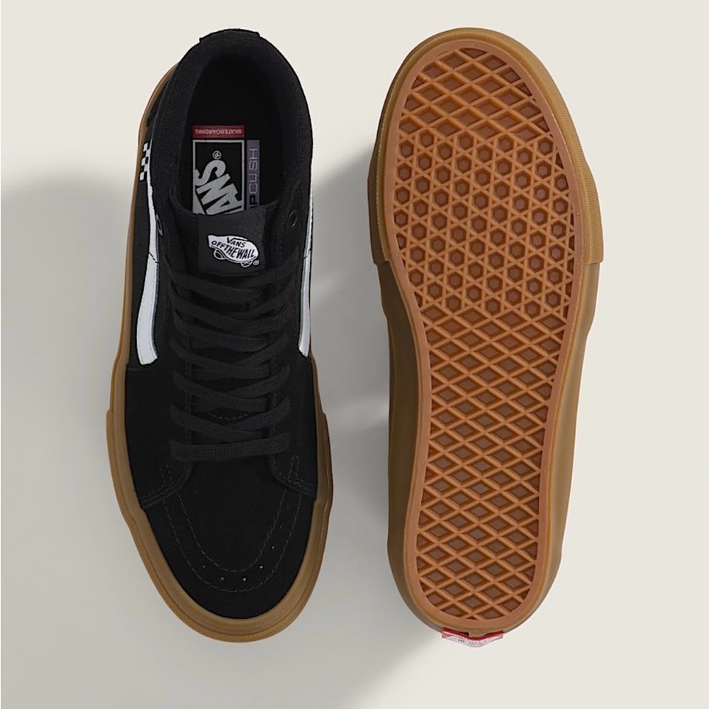 Vans Black White High-Top Skate Sneakers with Gum Sole - Picture 4 of 15